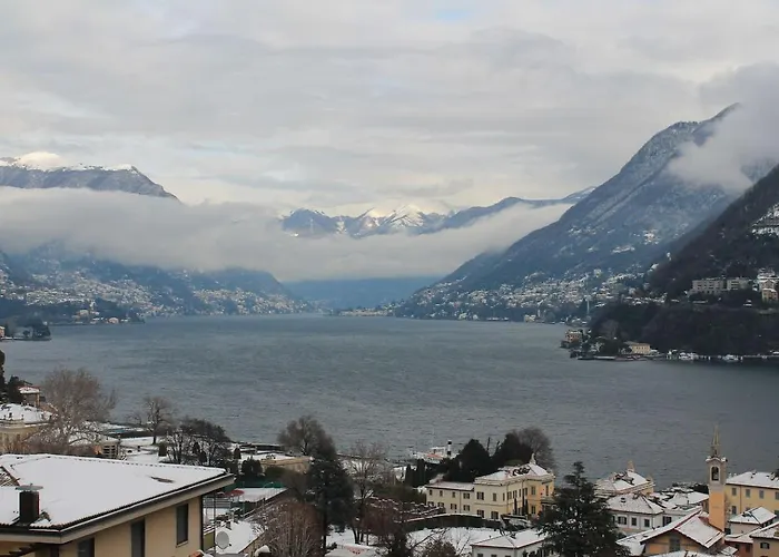 아파트 Tra E Cielo 코모