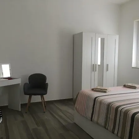 Tra E Cielo アパート コモ