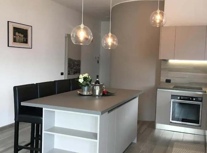 Tra E Cielo Lägenhet Como